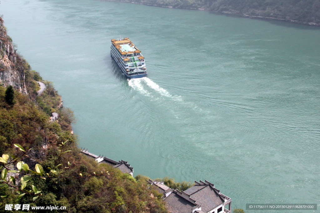 三峡游船