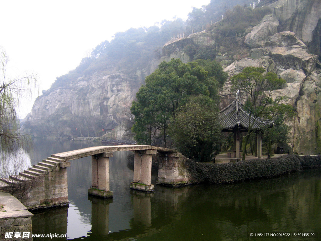 绍兴东湖