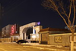 学校大门夜景