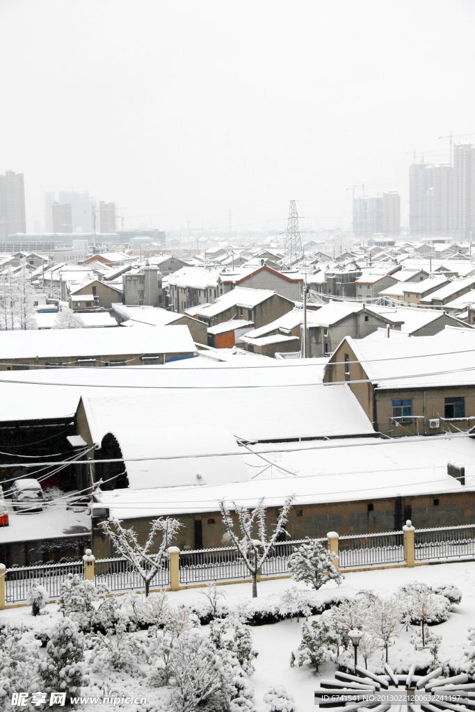 2013年屋顶雪景