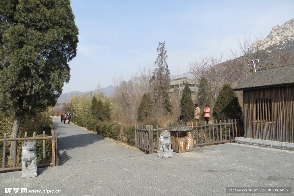 启母阙风景