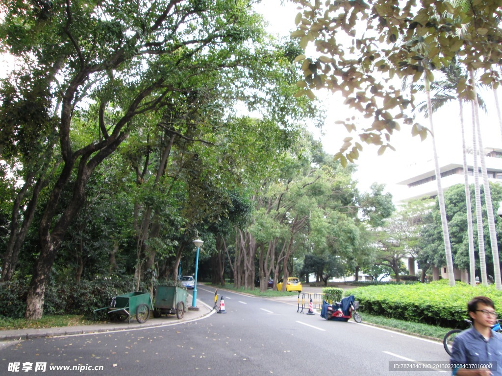 深圳大学校园