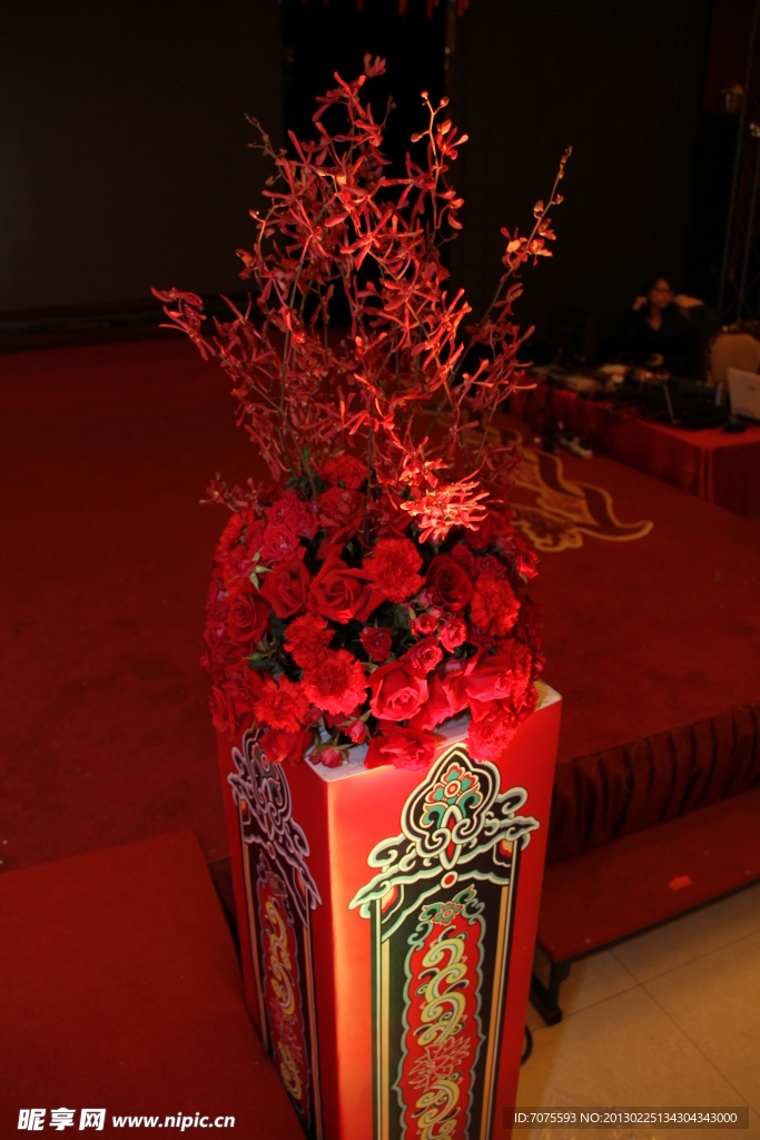 婚礼厅内花艺设计