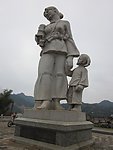 梅州大埔韩江源客家妇女雕像