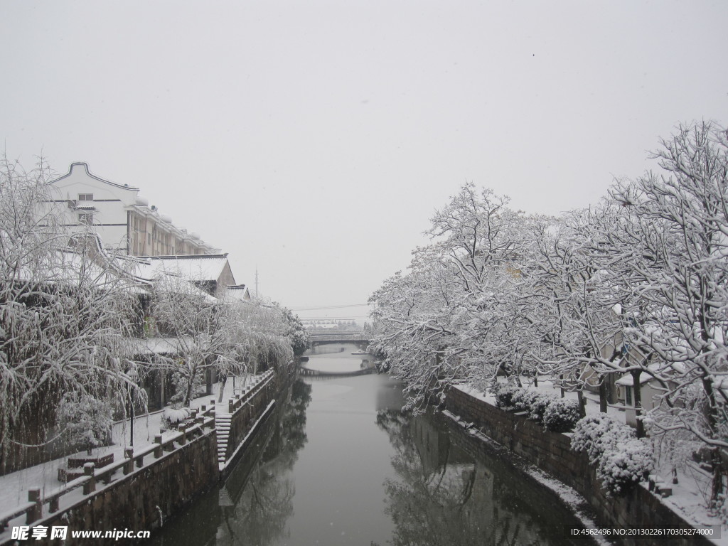 雪后小镇