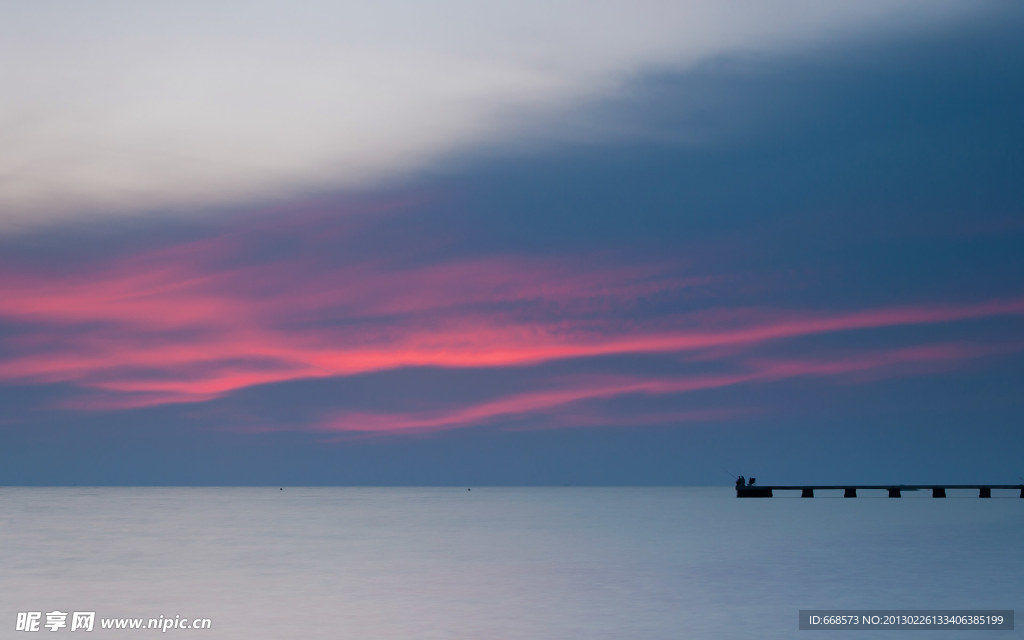 夕阳海港