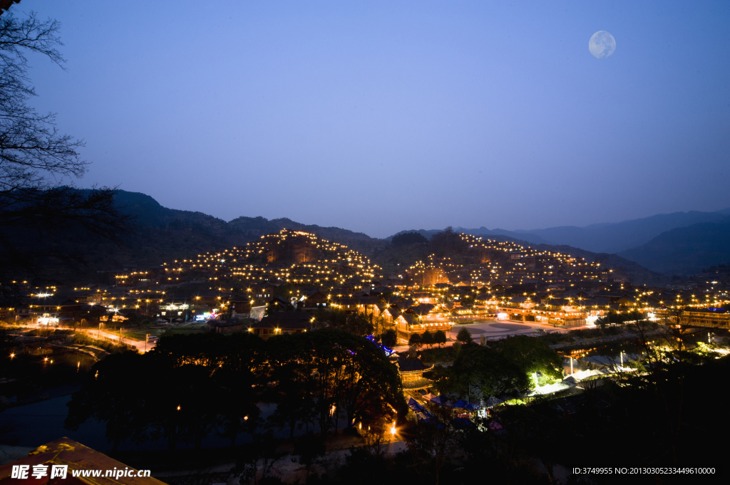 西江千户苗寨夜景