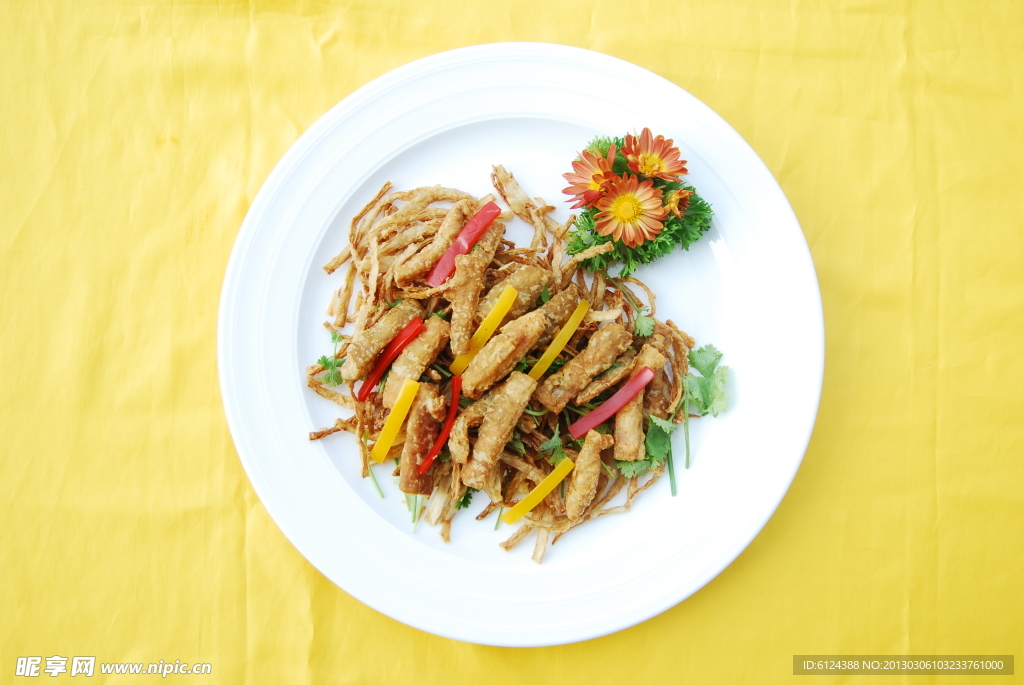 茶树菇肥肠