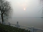 夕阳下的北湖