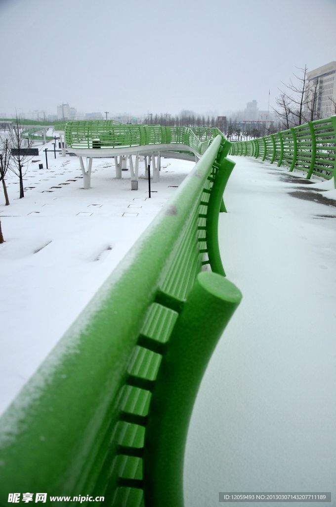水袖天桥雪景