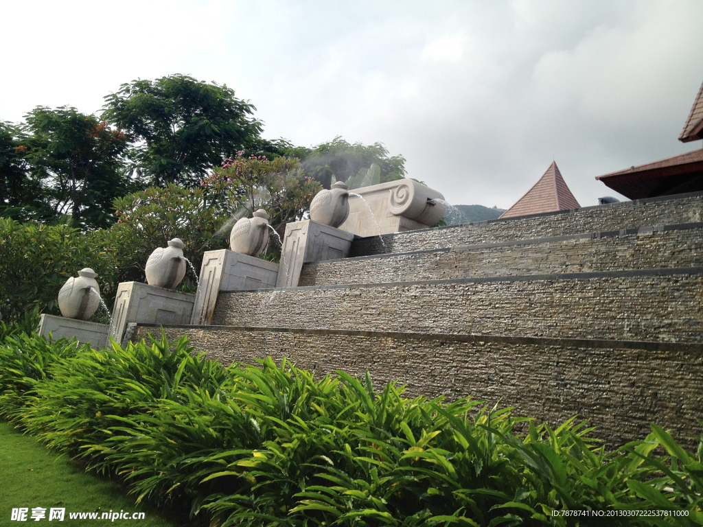 海南三亚城市绿化喷泉雕塑景观