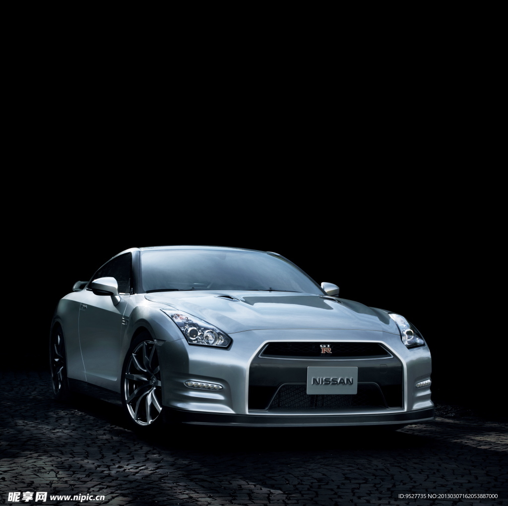 日产GTR