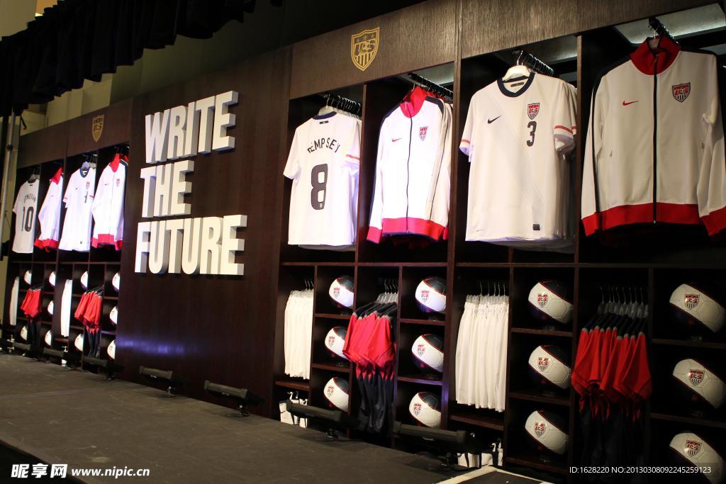 NIKE足球系列广告宣传平面