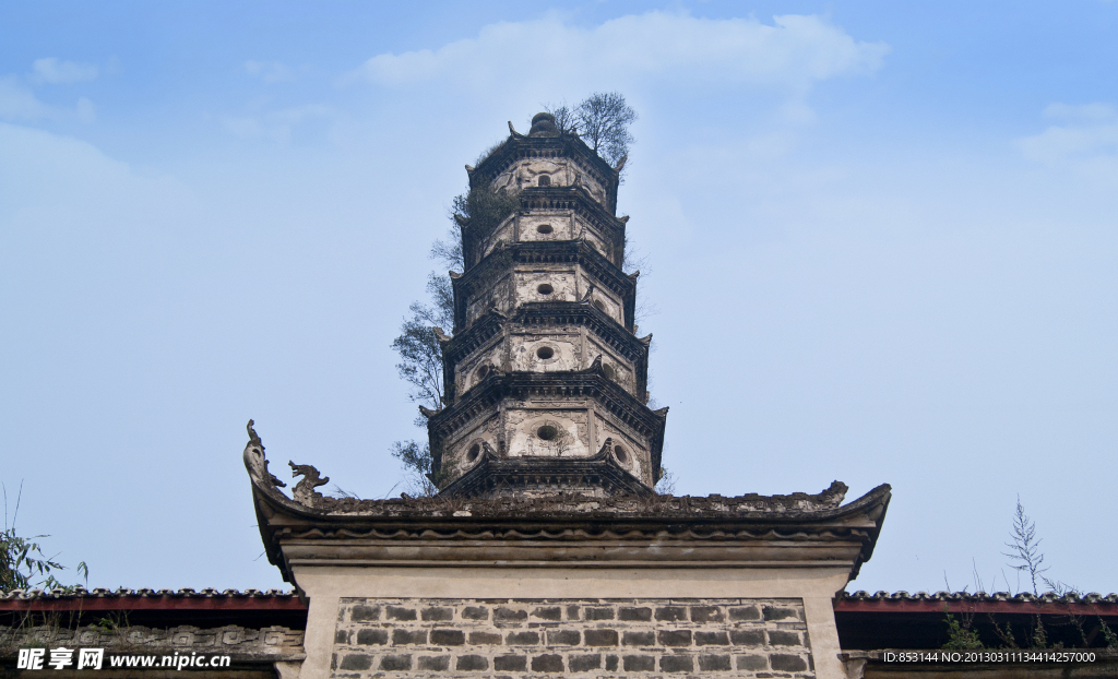 回澜塔