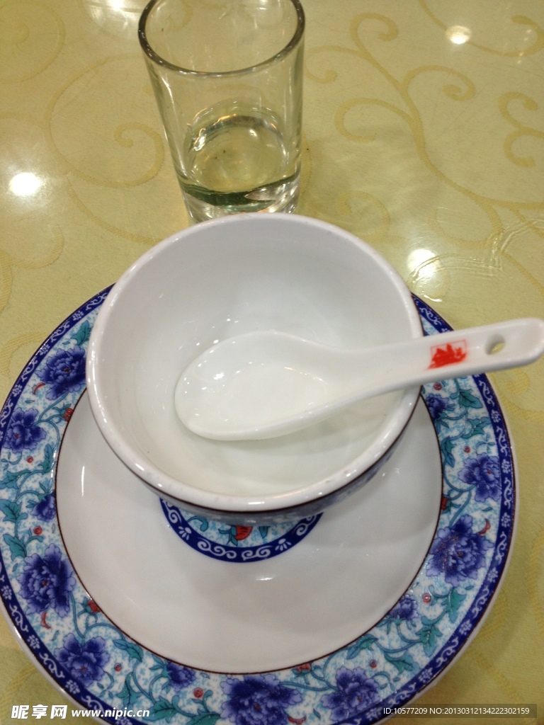 餐具