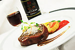 澳洲牛肉配红酒