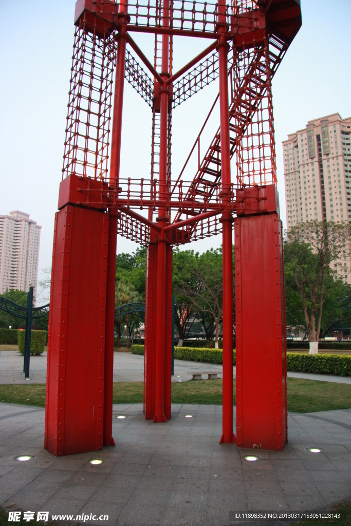 红色铸铁景观