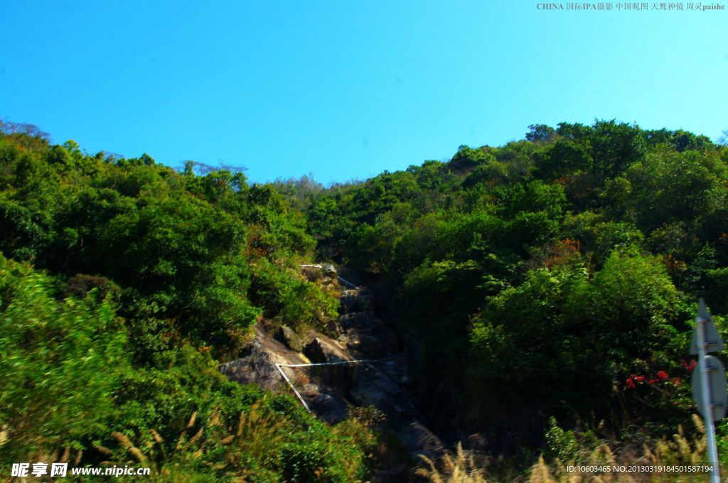 龙岗南澳一路风景山水