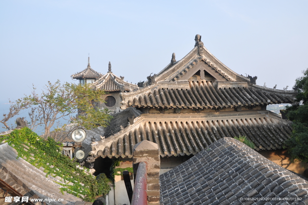 仿古屋顶