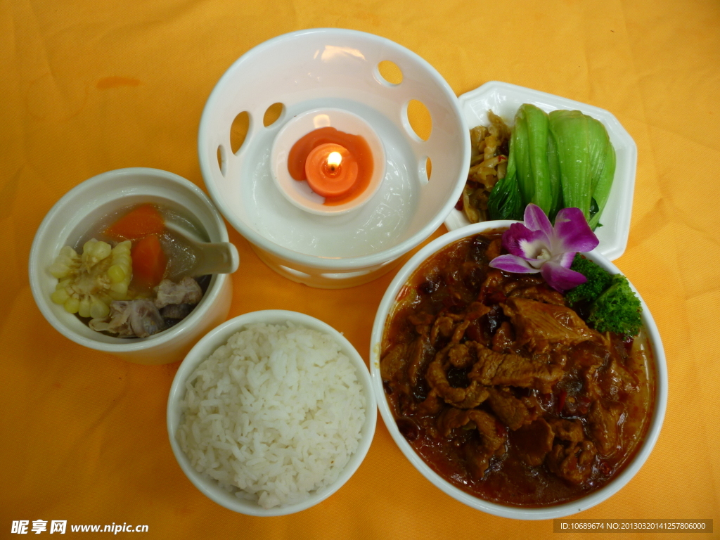 香辣牛肉煲饭