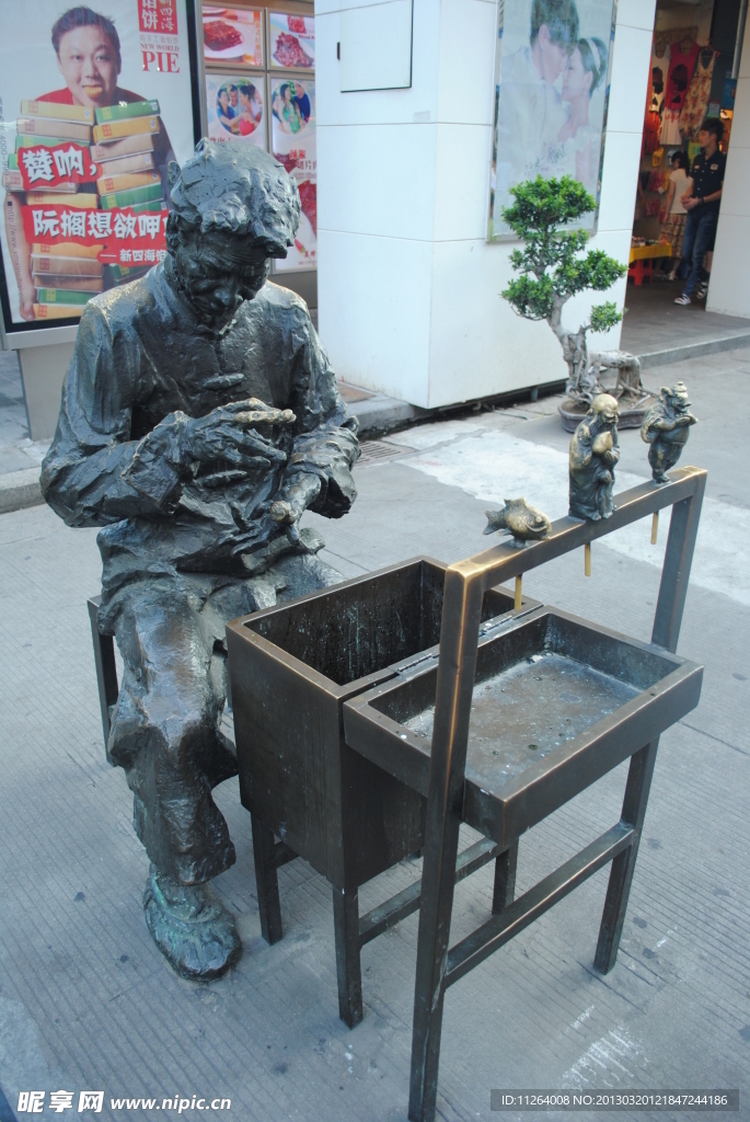 厦门步行街雕塑