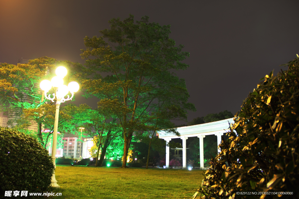 公园夜景