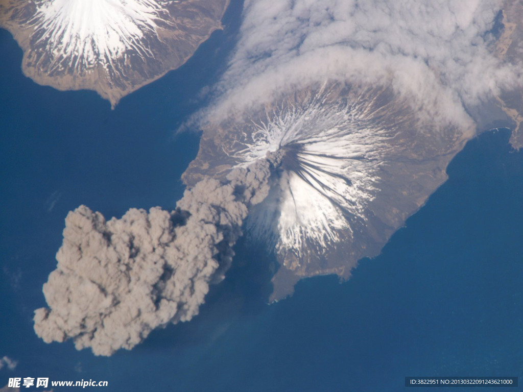 日本火山卫星图