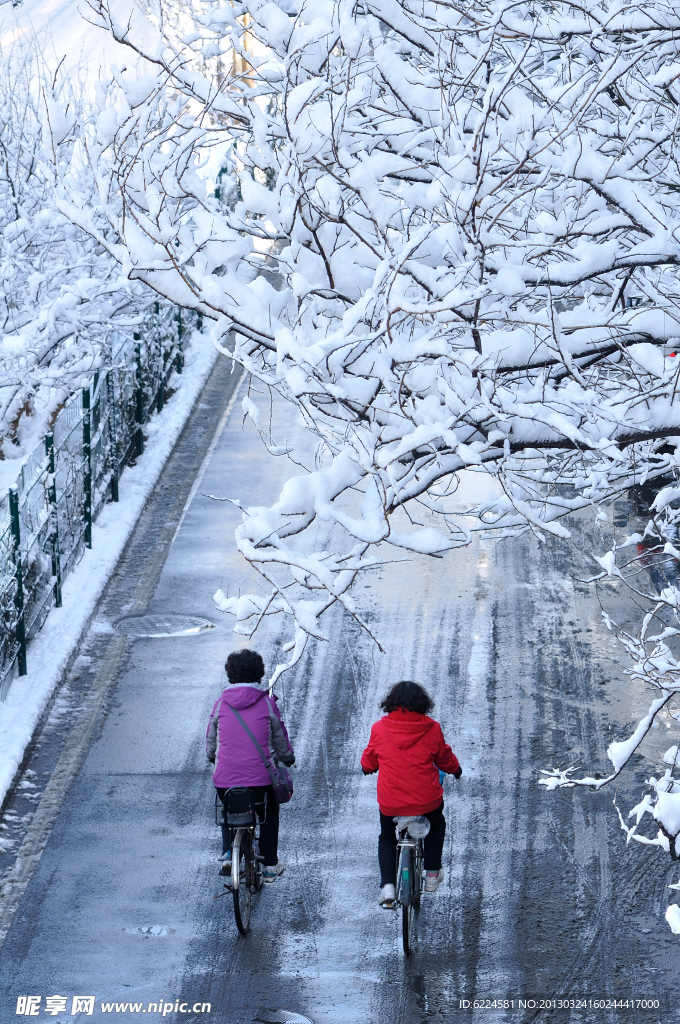 雪天街道