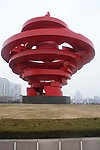 青岛五月的风雕塑