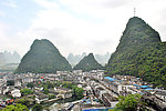 山下的阳朔城