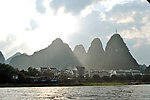 桂林两岸阳光