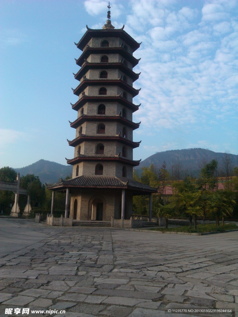 美丽的塔