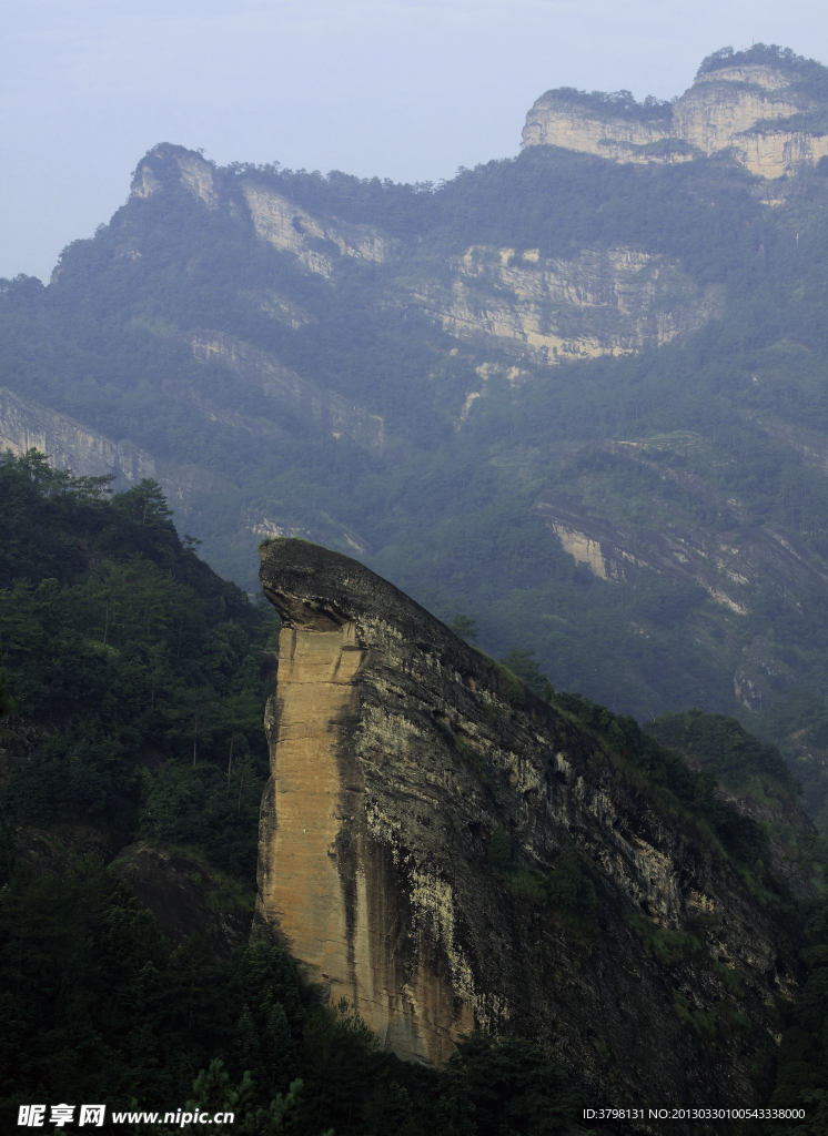 武夷山度假区鹰嘴岩