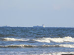 海景波浪轮船