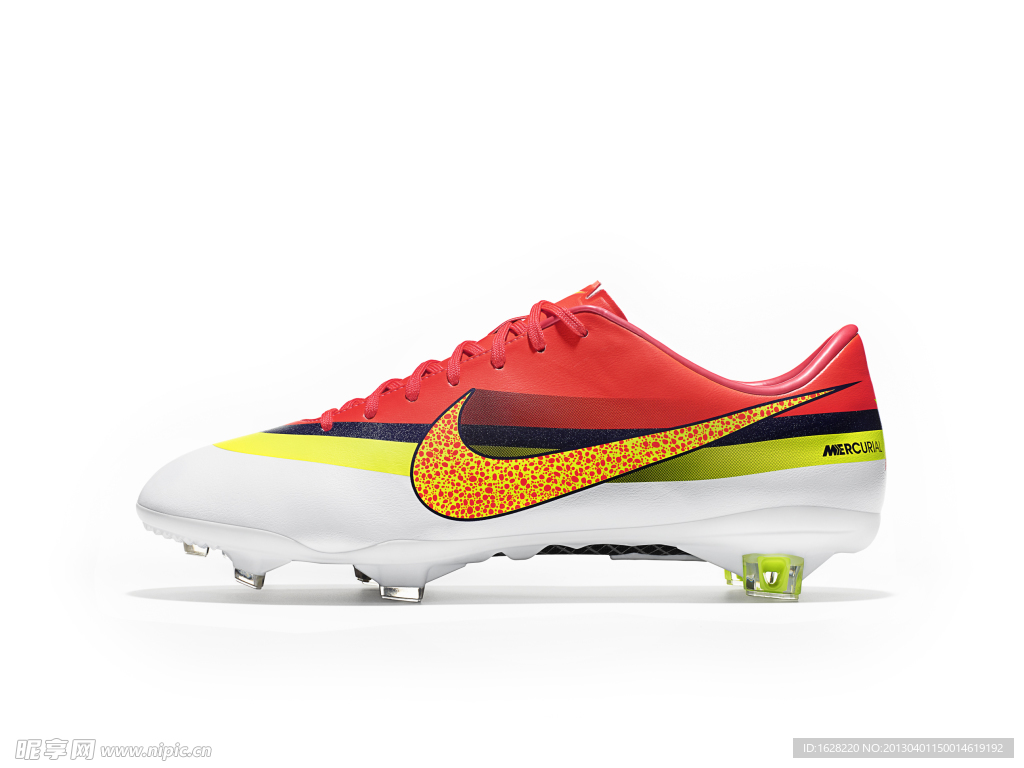 NIKE 足球鞋