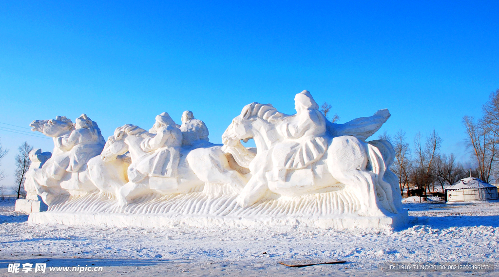 冬季那达慕雪雕