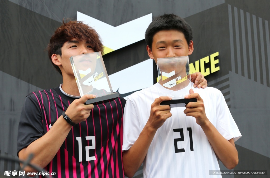 NIKE 青年足球