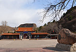 双塔山山门