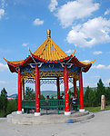 满归激流河公园凉亭