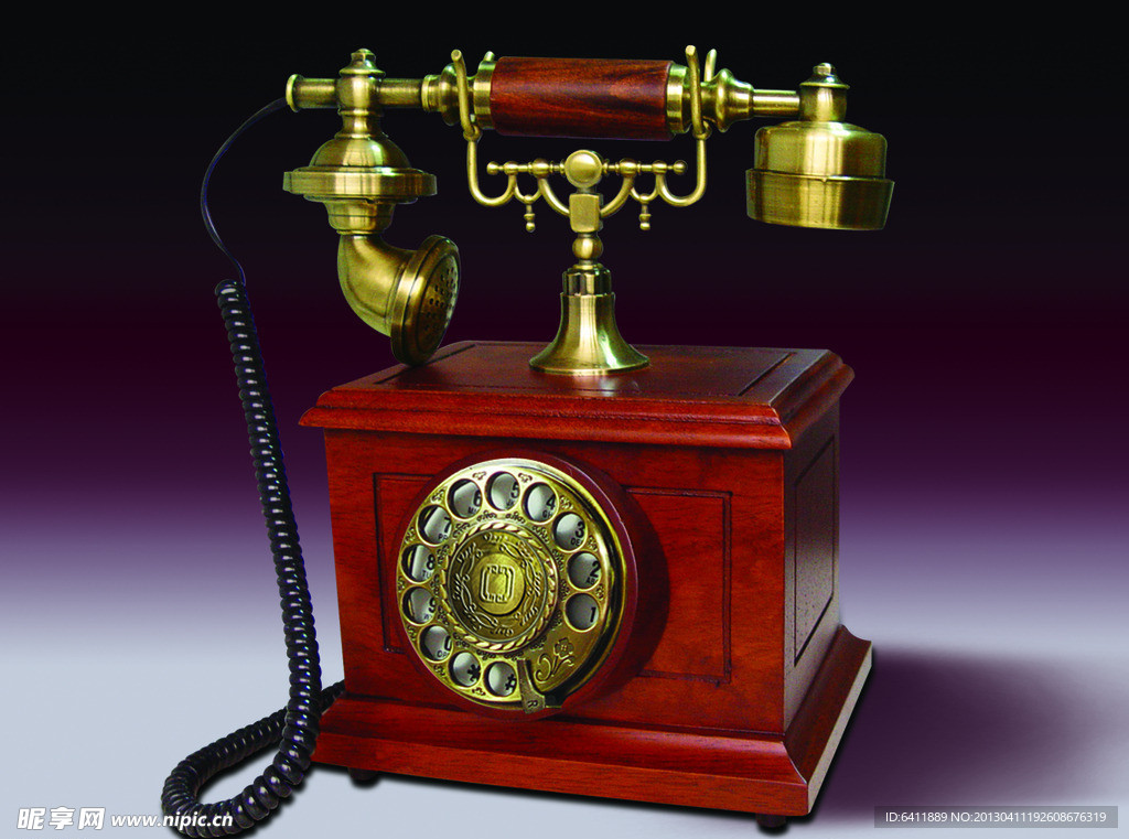 古董木头电话