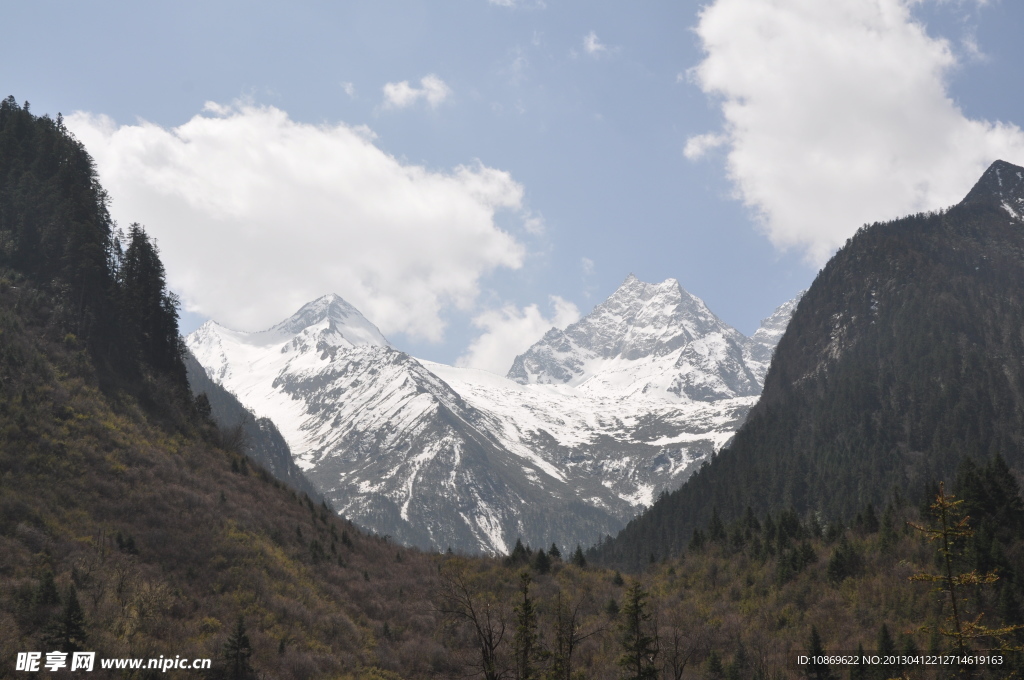 毕棚沟雪山