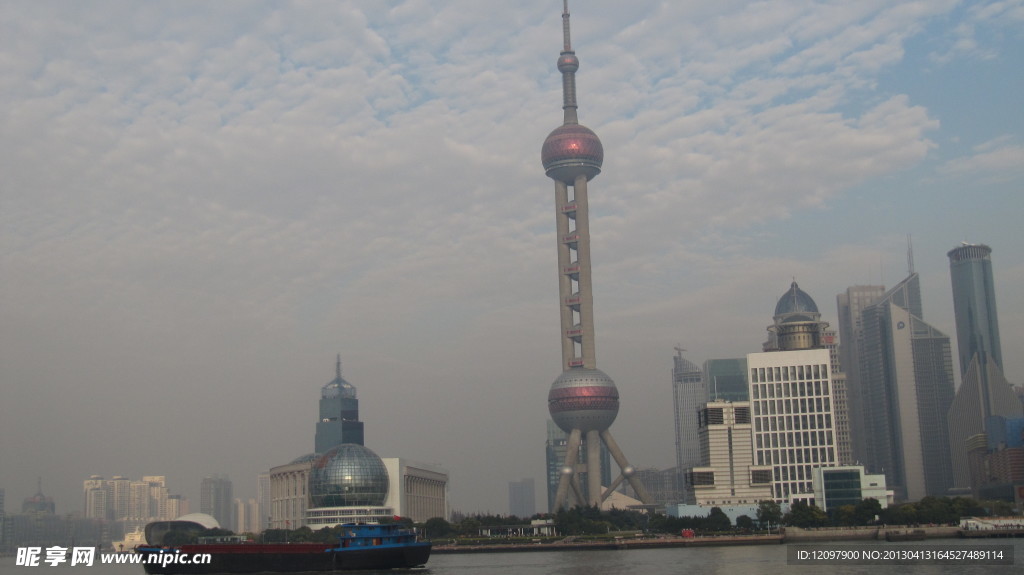 外滩之东方明珠
