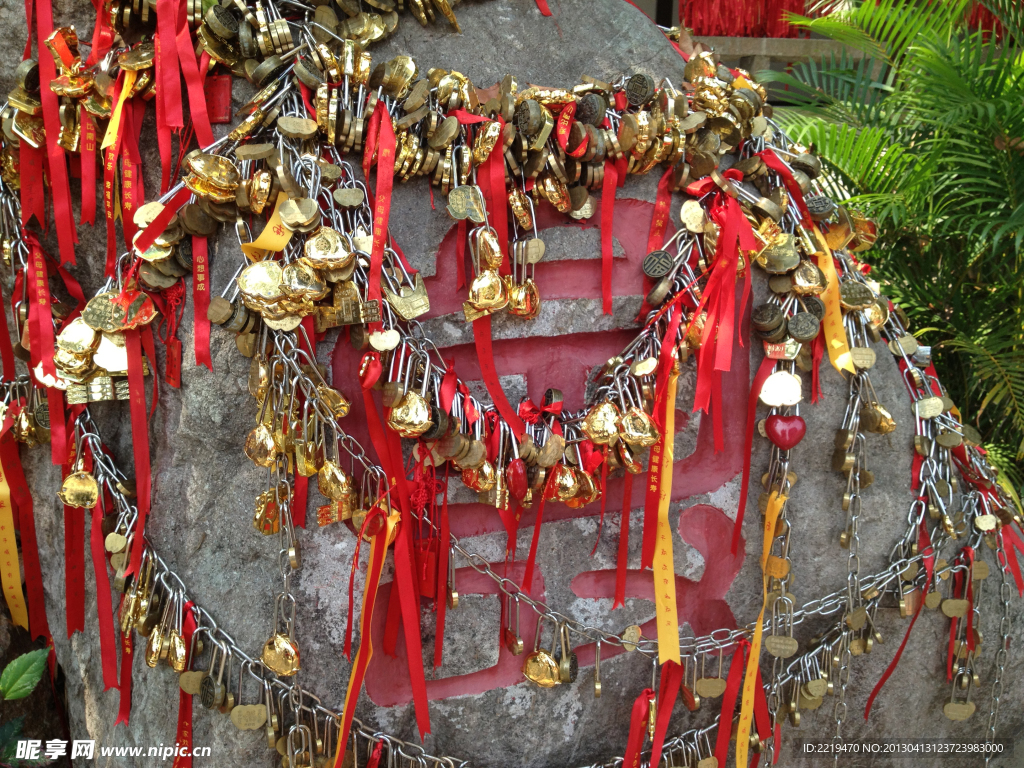 海南三亚南山寺祈福锁