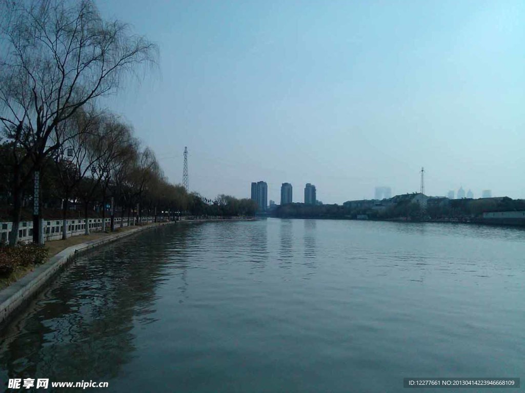 城市河流