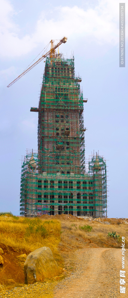 建设钟楼
