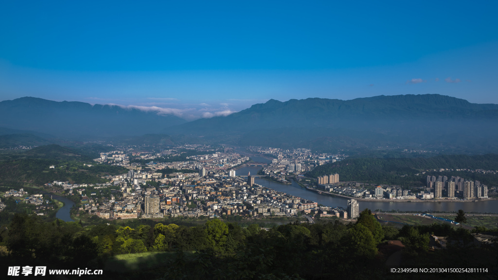 雅安市雨城全景