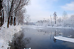 不冻河冬雪风景