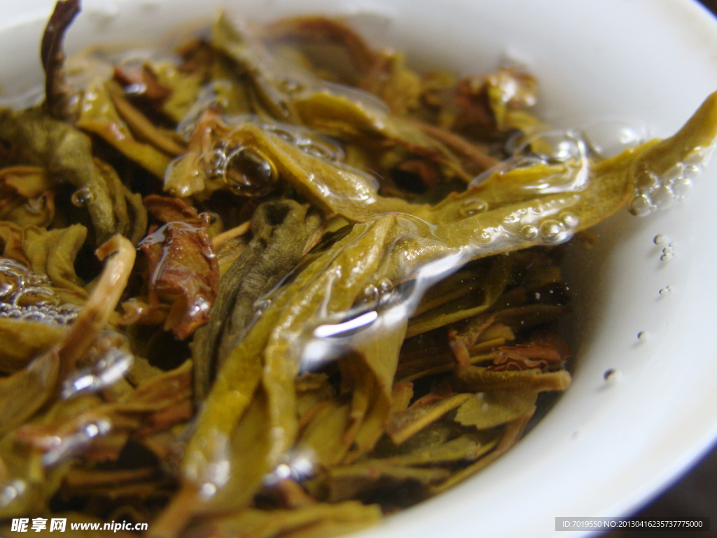 武夷山大红袍白鸡冠