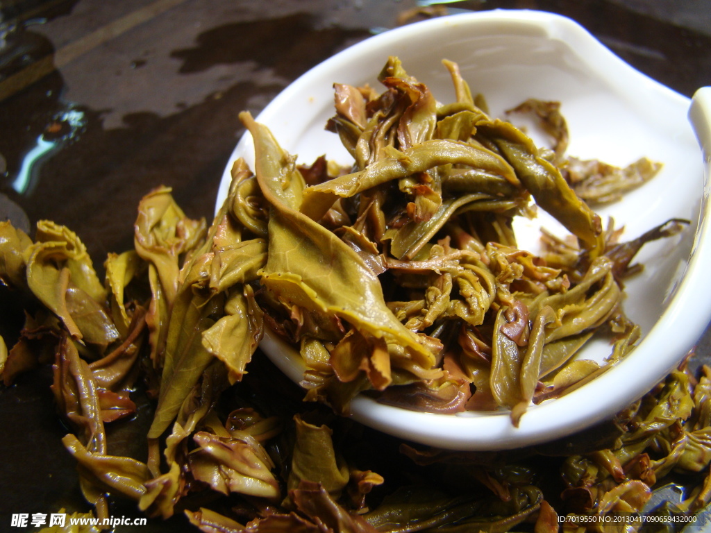 武夷山大红袍白鸡冠