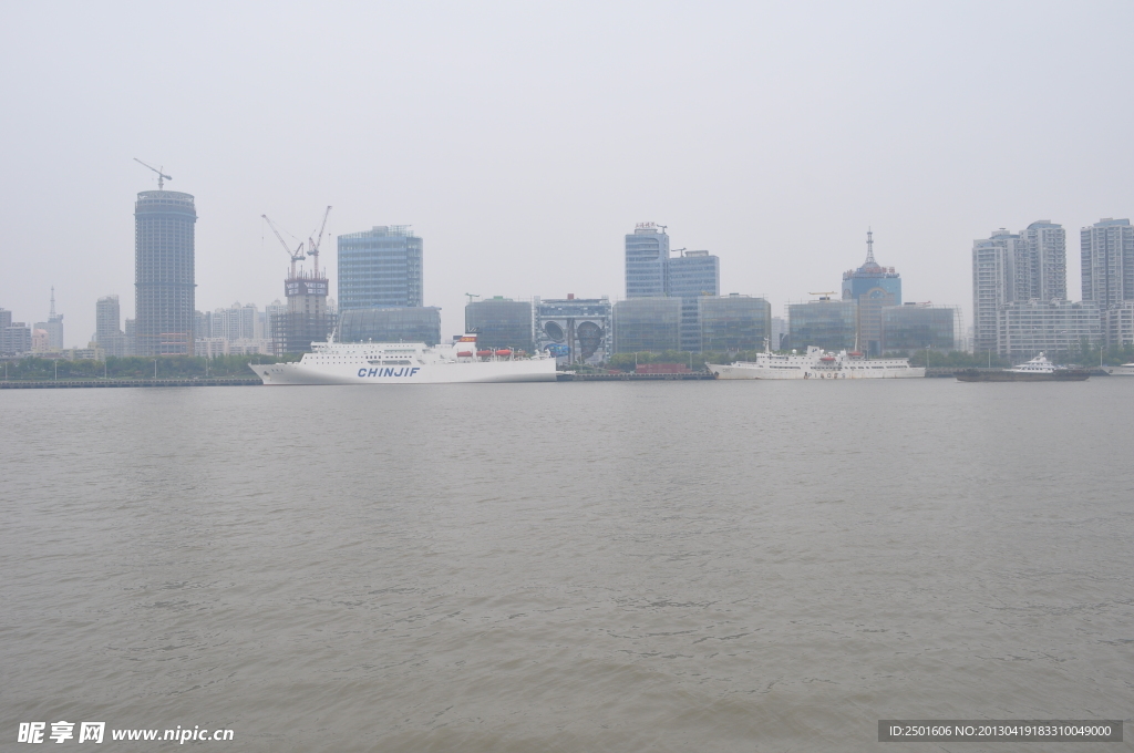 上海黄浦江港口
